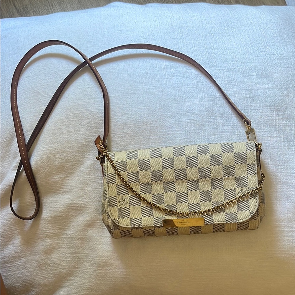Louis Vuitton favorite PM Damier Azur print 100% authentic